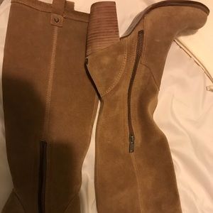 Ugg knee boots .
